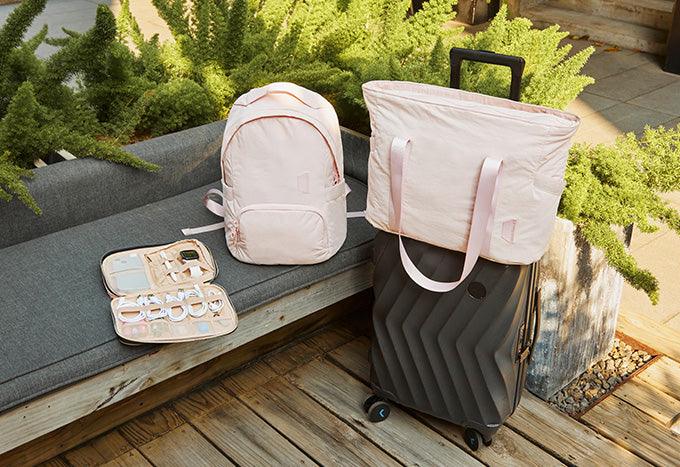 Travel Bags for Women: The Best New Year Travel Gift Guide for 2024 - Stellarmarketstore