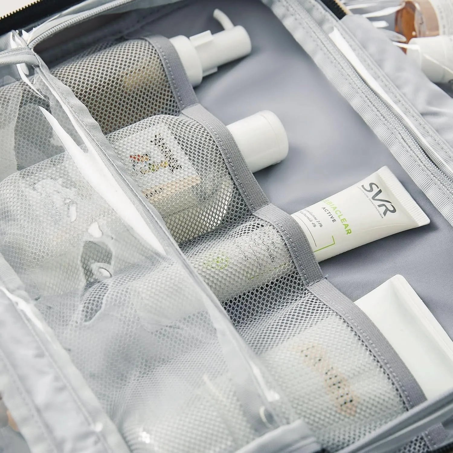 Walker Hanging Travel Toiletry Bag with Waterproof Compartment - Stellarmarketstore