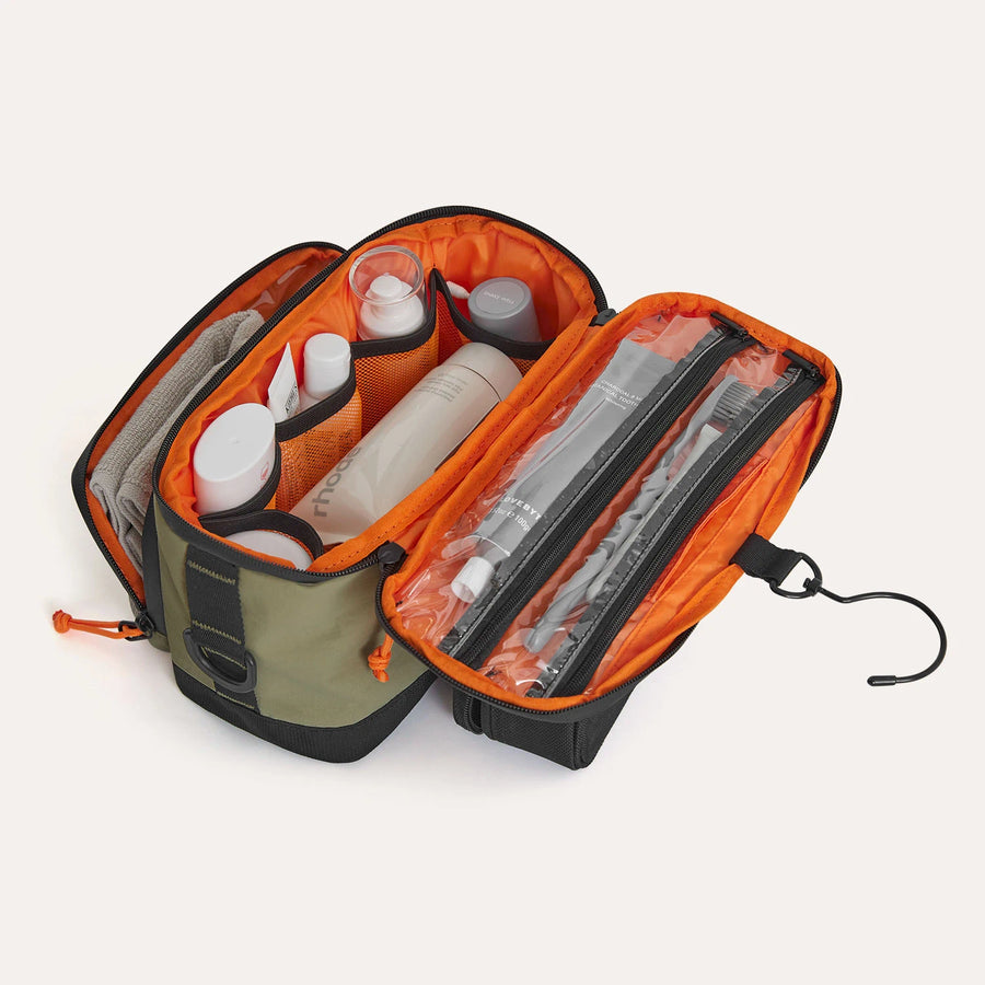 Blast 4.5L Hanging Toiletry Bag