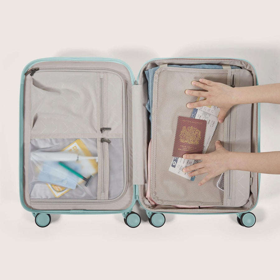 Roamer Expandable 20" Carry On Luggage - Stellarmarketstore