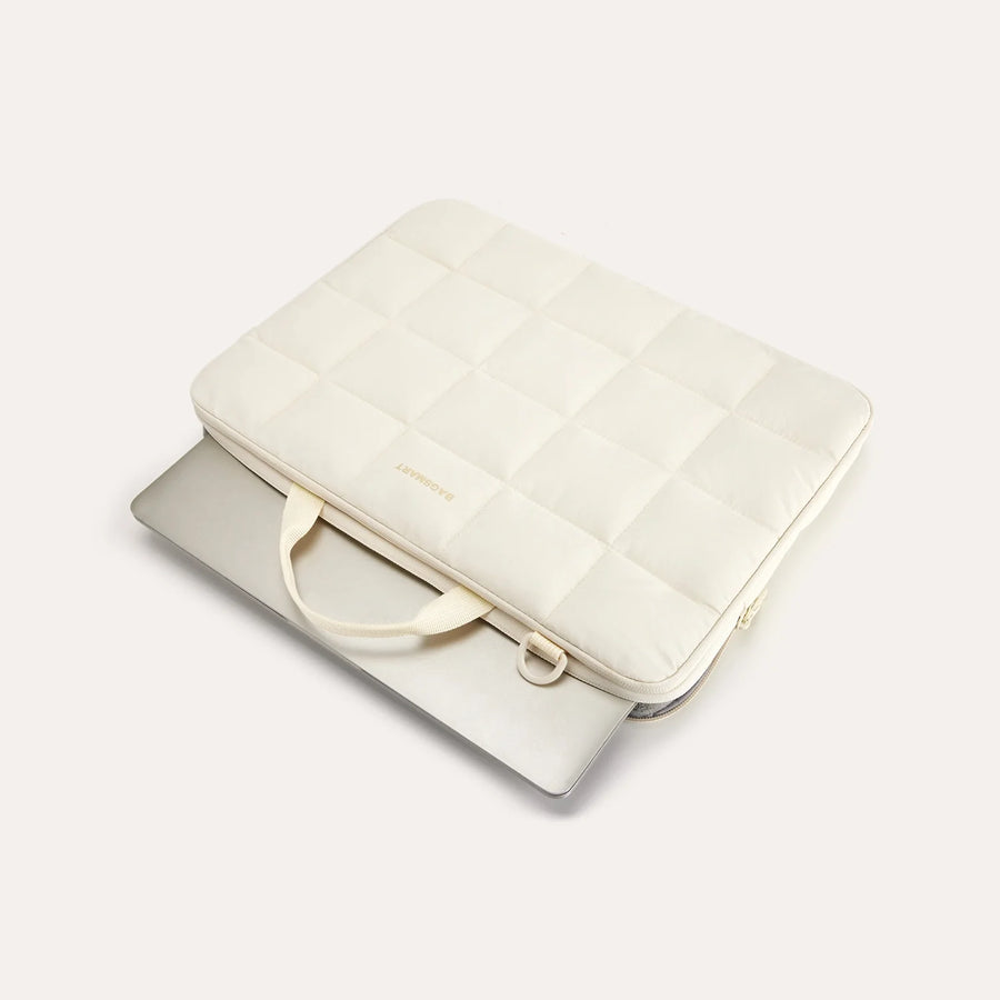 Bubble 15.6" Laptop Sleeve Pro