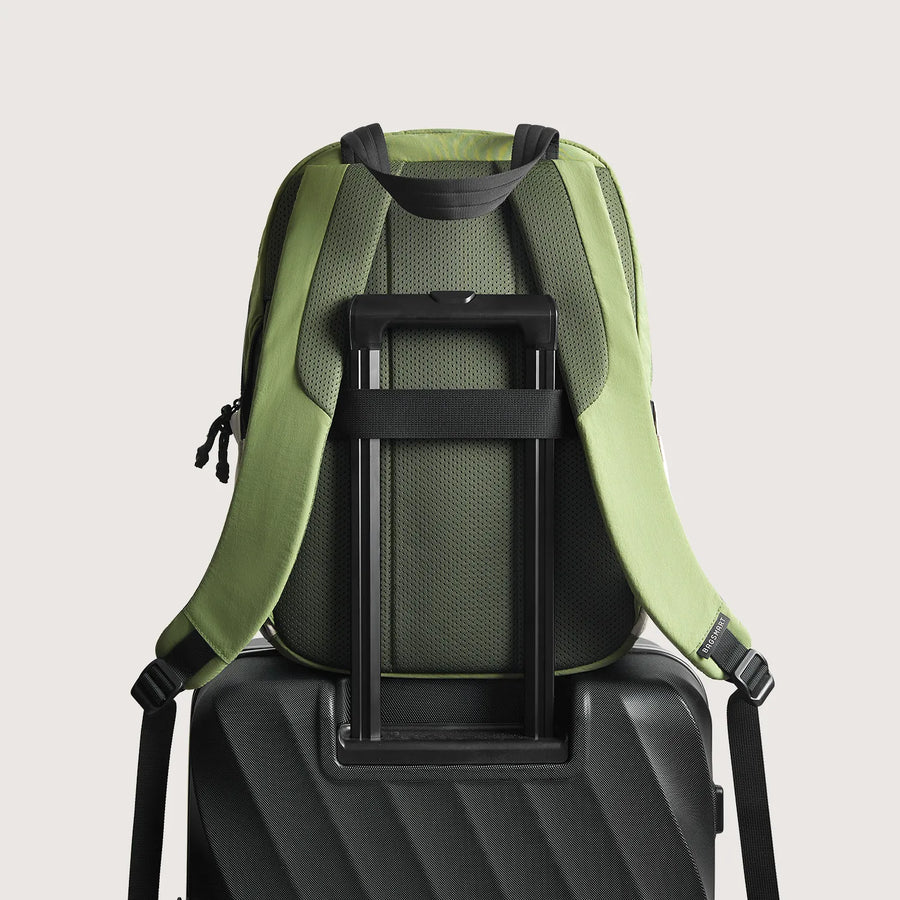 Paz 23L Backpack