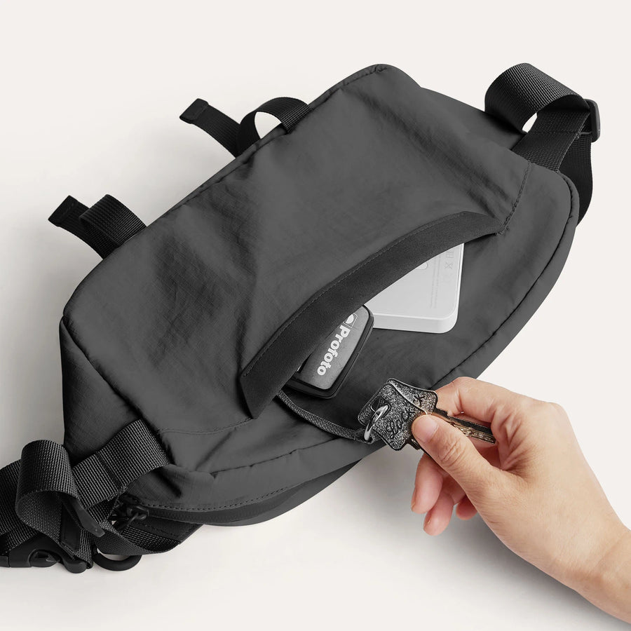 Soar 6L Camera Sling