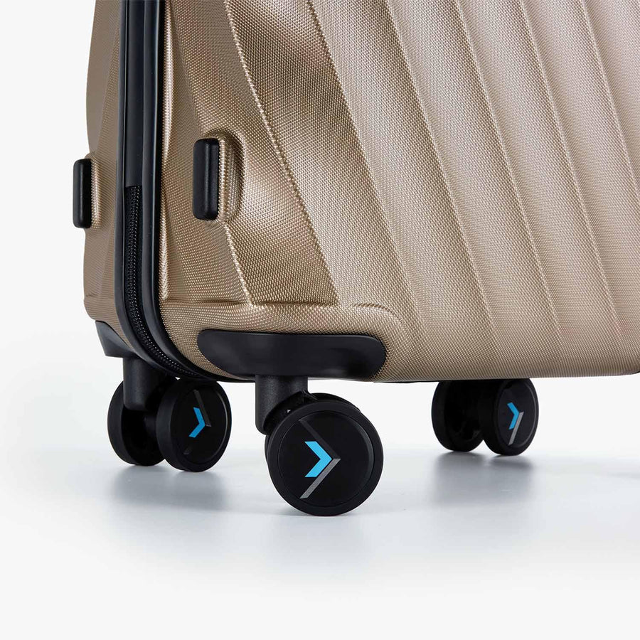 Globetrotter 20" Hardside Rolling Carry-on Stylish Suitcase - Stellarmarketstore