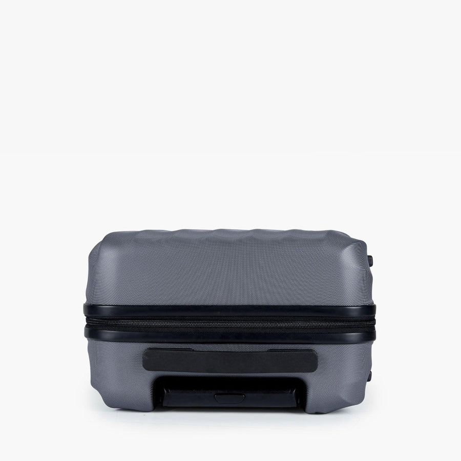 Globetrotter 20" Hardside Rolling Carry-on Stylish Suitcase - Stellarmarketstore